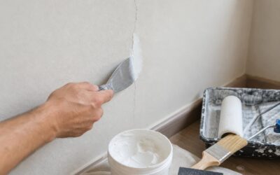 Comment réparer une fissure fine sur un mur intérieur avant la mise en peinture